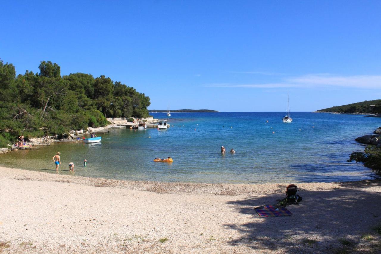 Apartments And Rooms With Parking Space Cunski, Losinj - 2498 Exteriör bild