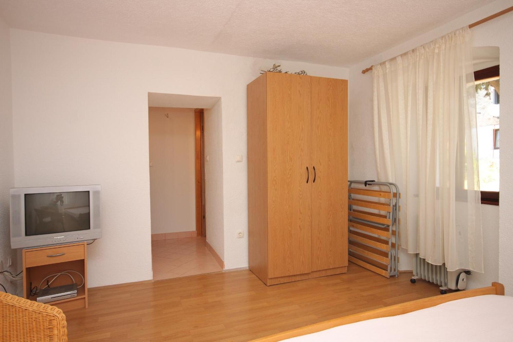 Apartments And Rooms With Parking Space Cunski, Losinj - 2498 Rum bild